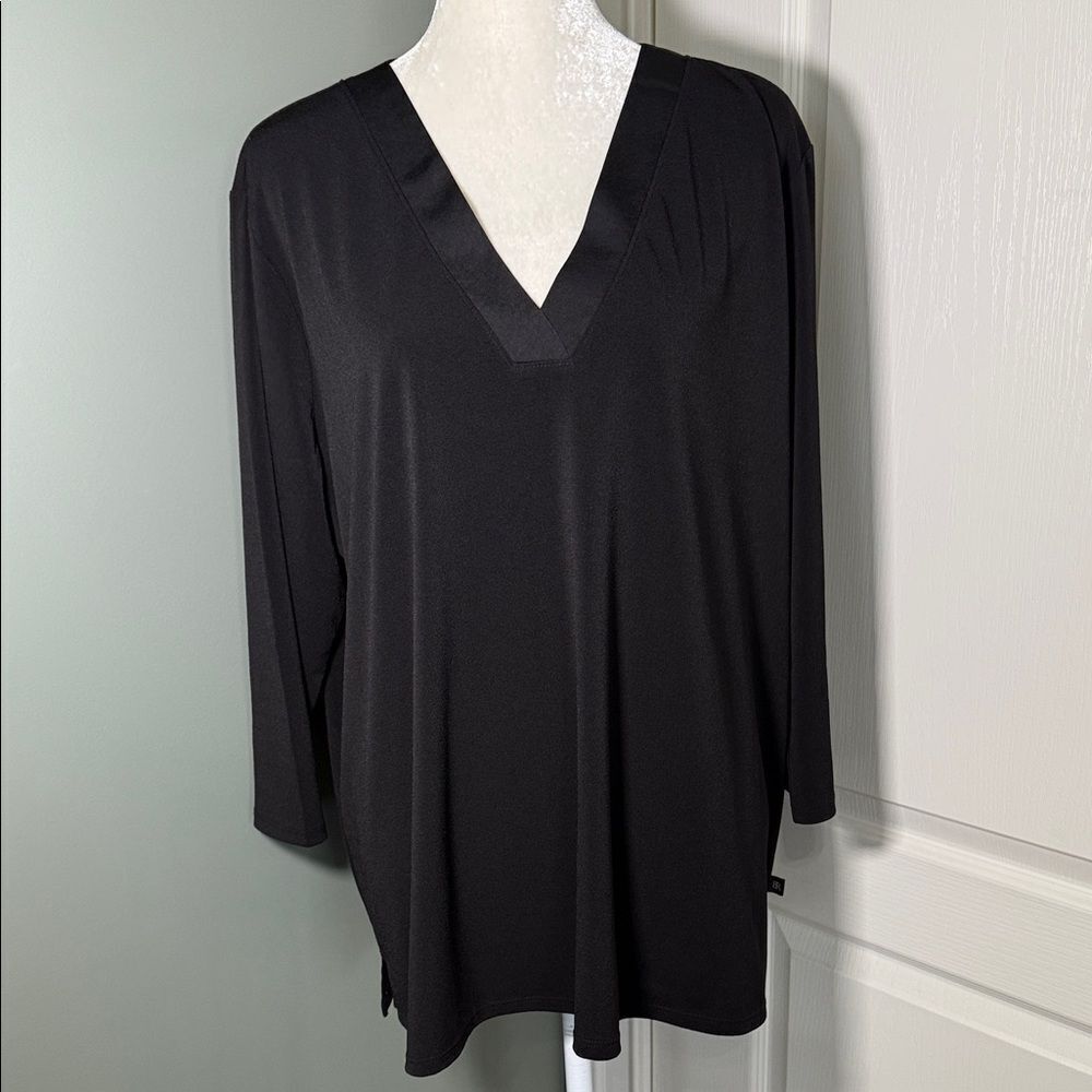 Banana Republic Black V-Neck Blouse